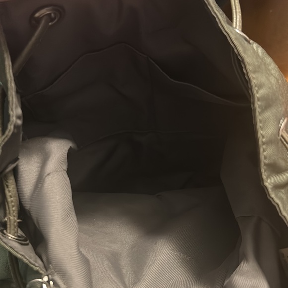 Military green coach backpack in great condition - Picture 7 of 7